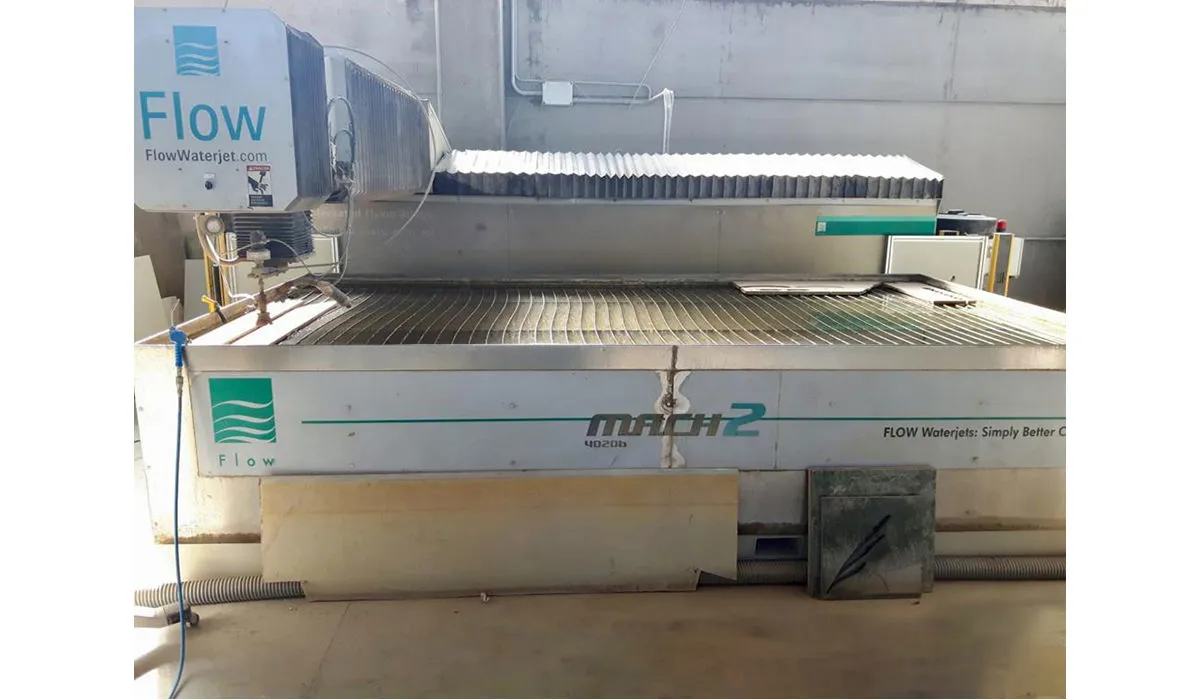 WATERJET FLOW MACH 2