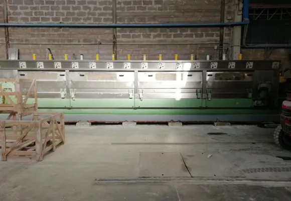 Line resin and polishing marble slabs Simec