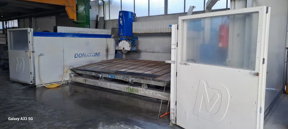 BRIDGE SAW MACHINE MONOBLOCK 5 AXIS DONATONI