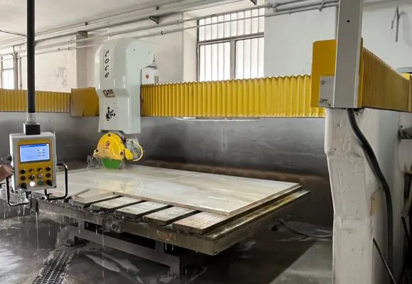 BRIDGE SAW MACHINE 3 AXIS GMM TOCE