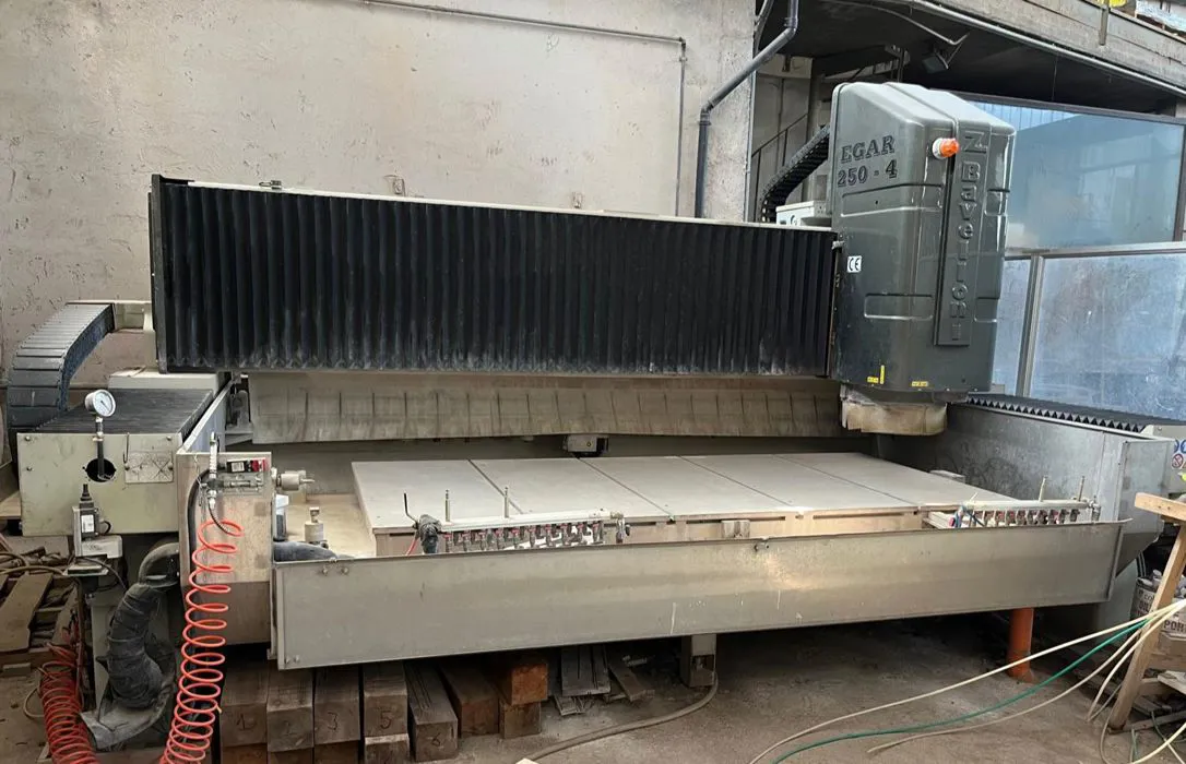 CNC MACHINING CENTER BAVELLONI