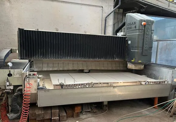 CNC MACHINING CENTER BAVELLONI