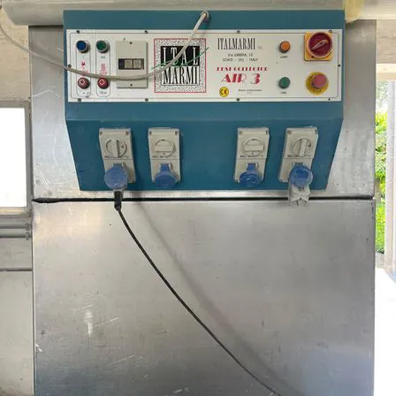 DUST COLLECTOR