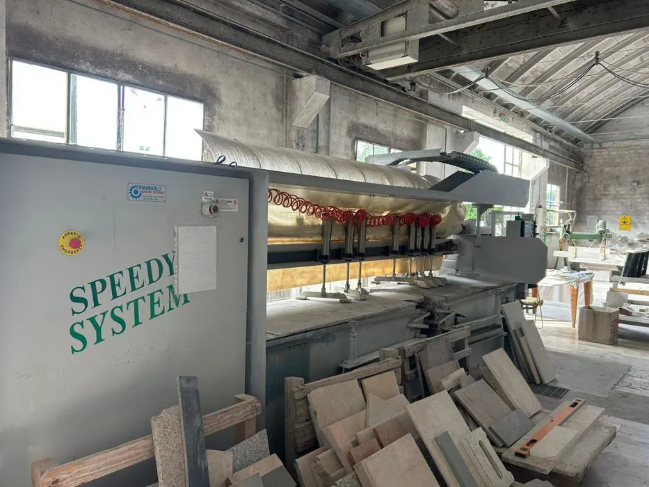 COMANDULLI AUTOMATIC SINGLE-HEAD POLISHING EDGE MACHINE