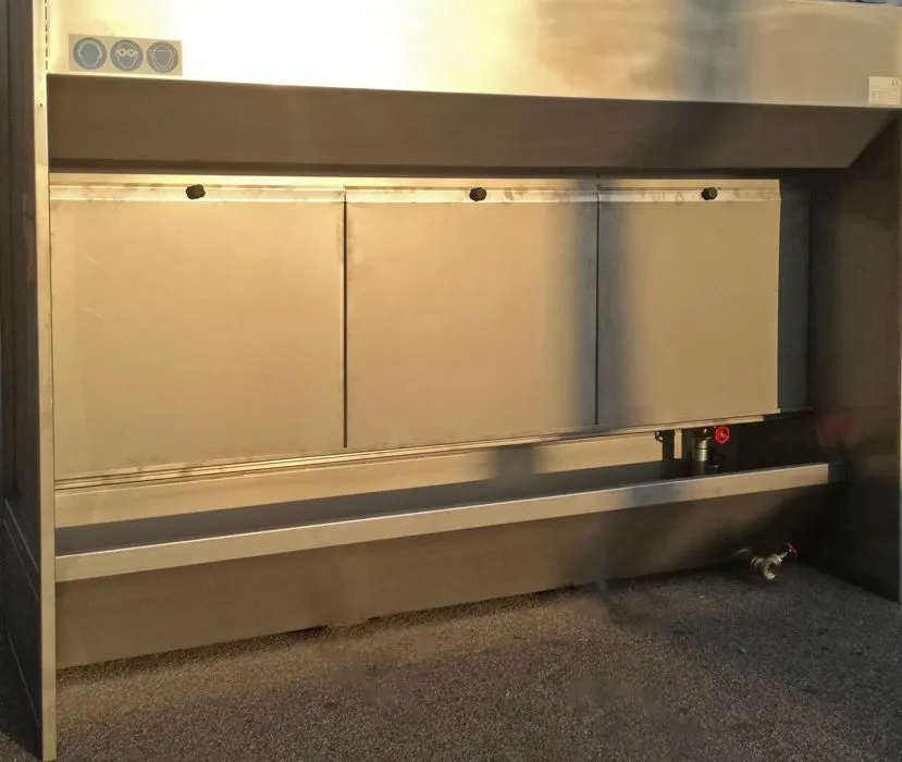 Water suction cabin